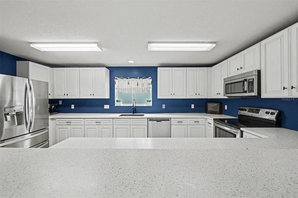 For Sale: $550,000 (4 beds, 2 baths, 2971 Square Feet)