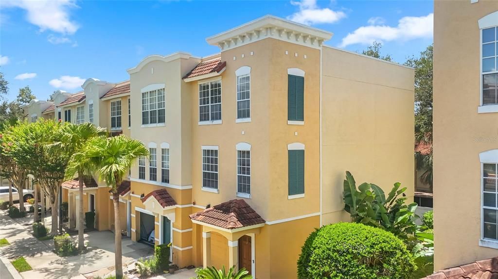 For Rent: $3,300 (3 beds, 3 baths, 1844 Square Feet)