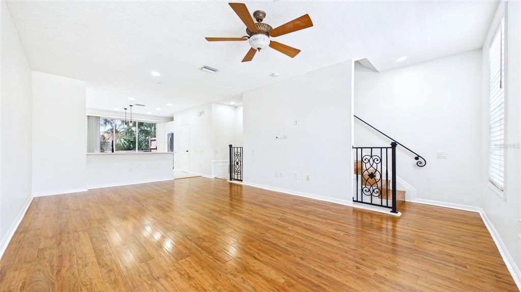 For Rent: $3,300 (3 beds, 3 baths, 1844 Square Feet)