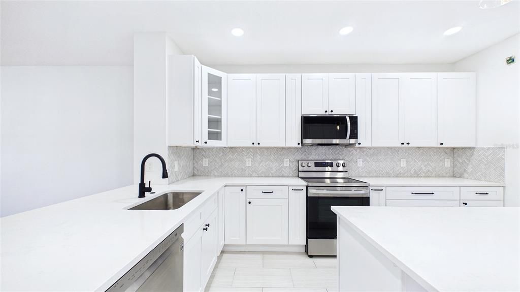 For Rent: $3,300 (3 beds, 3 baths, 1844 Square Feet)