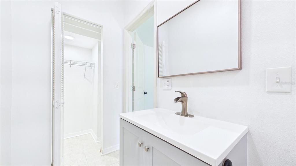 For Rent: $3,300 (3 beds, 3 baths, 1844 Square Feet)
