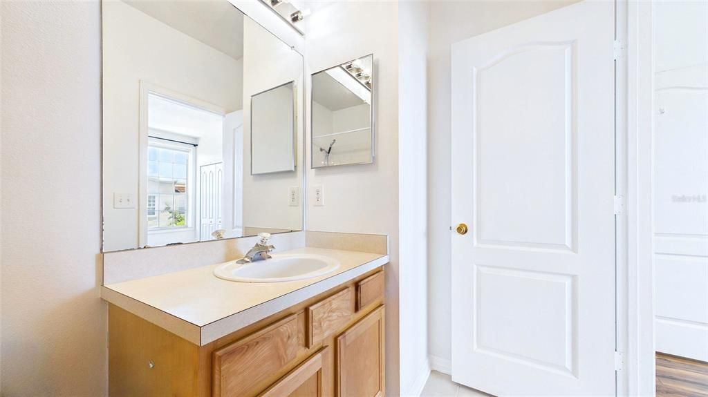 For Rent: $3,300 (3 beds, 3 baths, 1844 Square Feet)