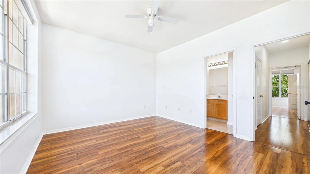 For Rent: $3,300 (3 beds, 3 baths, 1844 Square Feet)