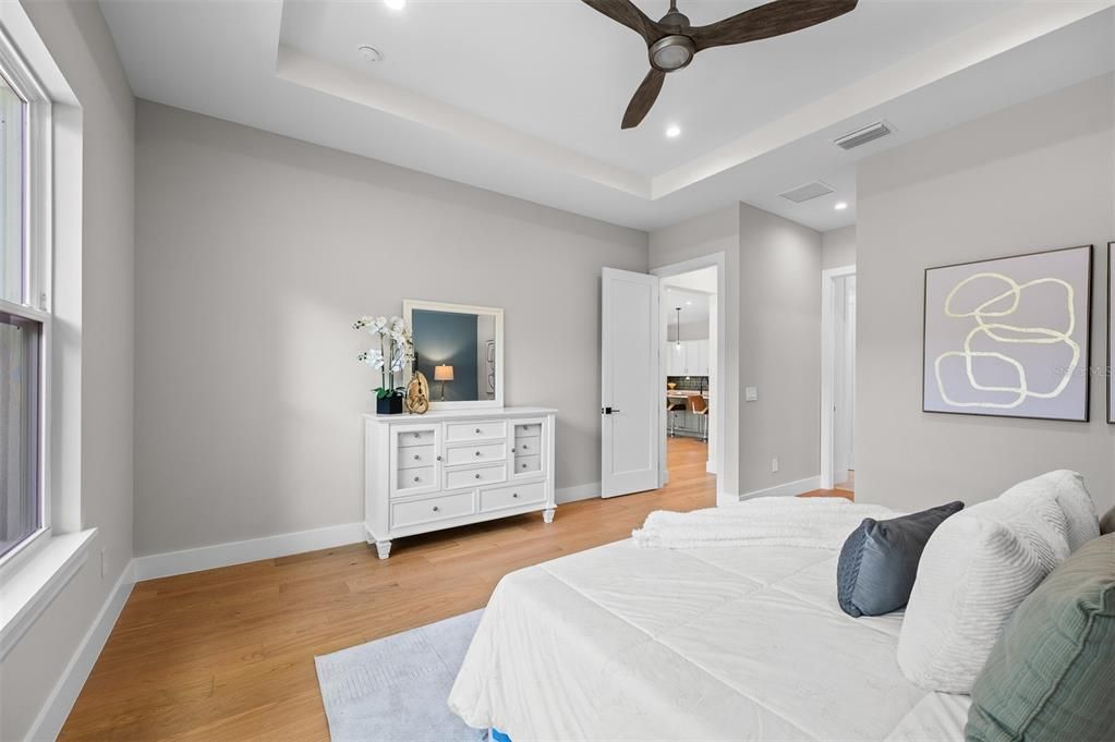 En Venta: $1,574,900 (4 camas, 3 baños, 3183 Pies cuadrados)