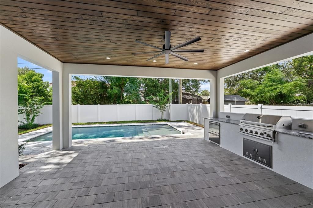 En Venta: $1,574,900 (4 camas, 3 baños, 3183 Pies cuadrados)