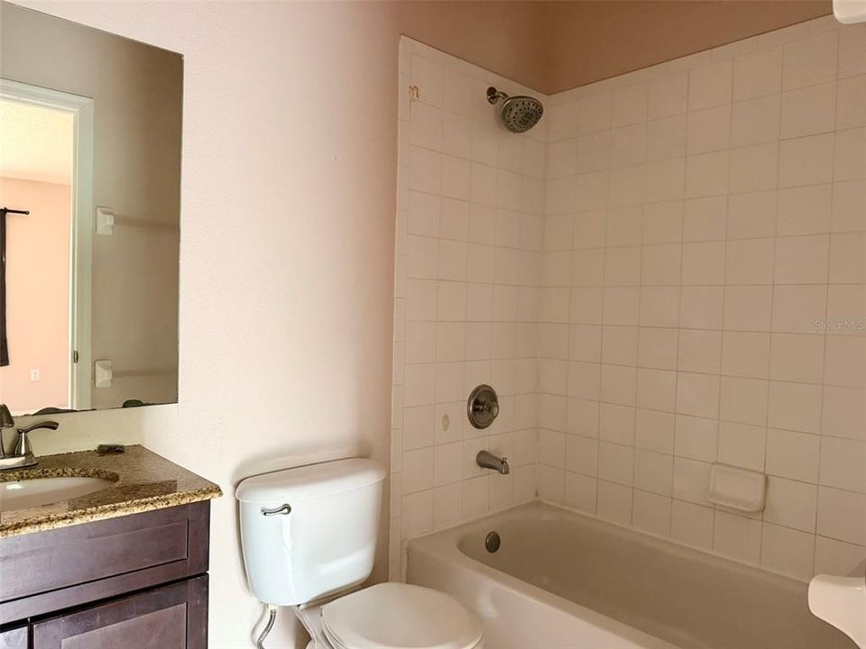 For Sale: $194,900 (2 beds, 2 baths, 1184 Square Feet)