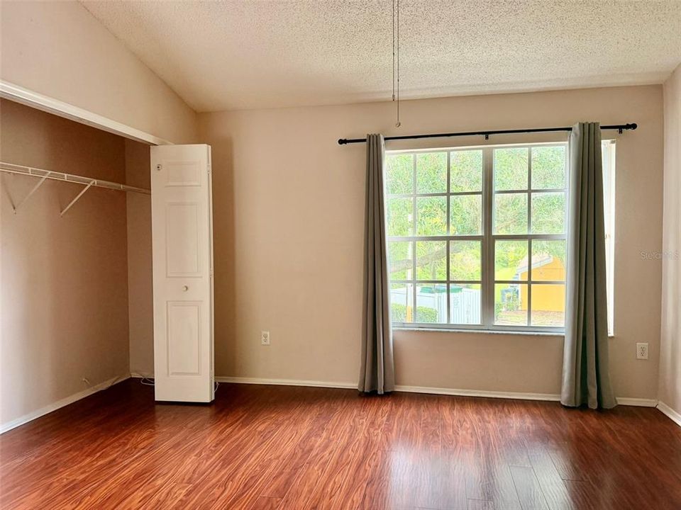 For Sale: $194,900 (2 beds, 2 baths, 1184 Square Feet)