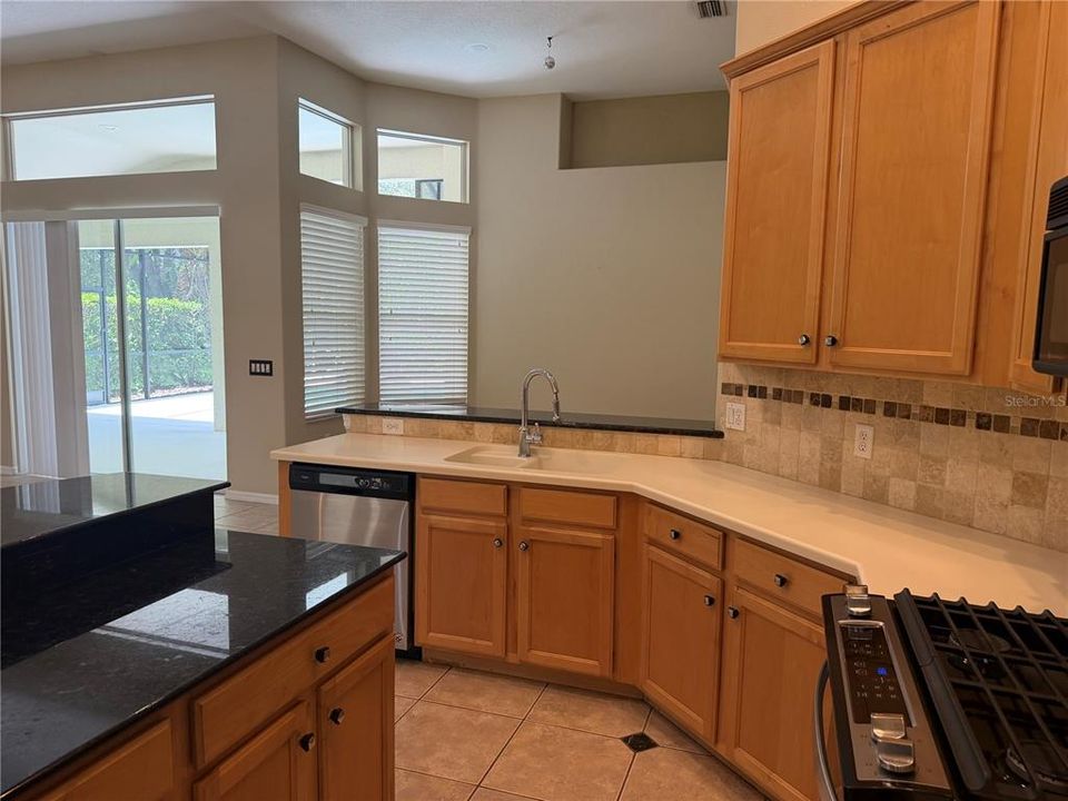 For Rent: $4,200 (4 beds, 3 baths, 2083 Square Feet)