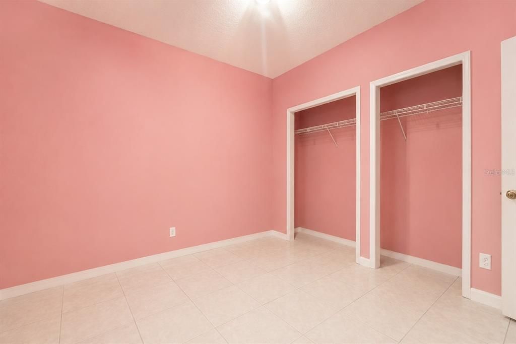 En Venta: $439,900 (4 camas, 3 baños, 2563 Pies cuadrados)
