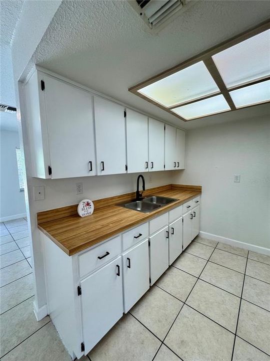 En Venta: $580,000 (8 camas, 0 baños, 3346 Pies cuadrados)