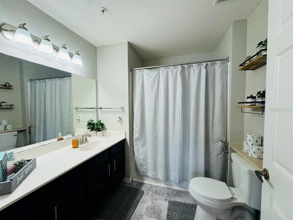 В аренду: $1,995 (4 спален, 3 ванн, 1470 Квадратных фут)