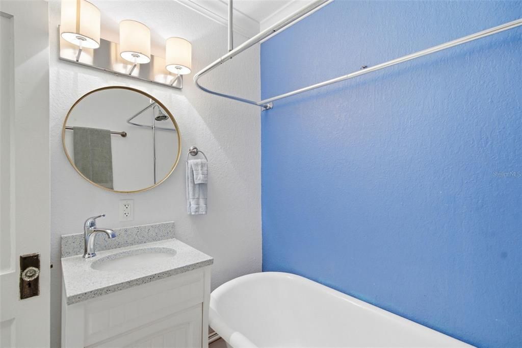 En Venta: $475,000 (3 camas, 2 baños, 1260 Pies cuadrados)