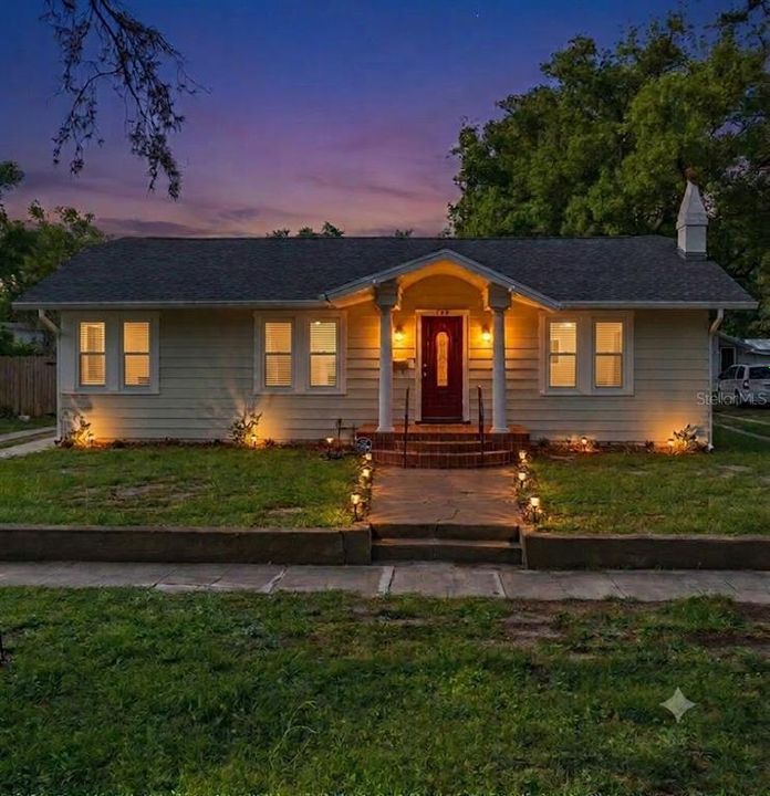 En Venta: $475,000 (3 camas, 2 baños, 1260 Pies cuadrados)