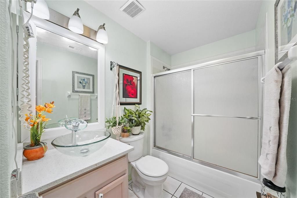 En Venta: $440,000 (4 camas, 2 baños, 2059 Pies cuadrados)