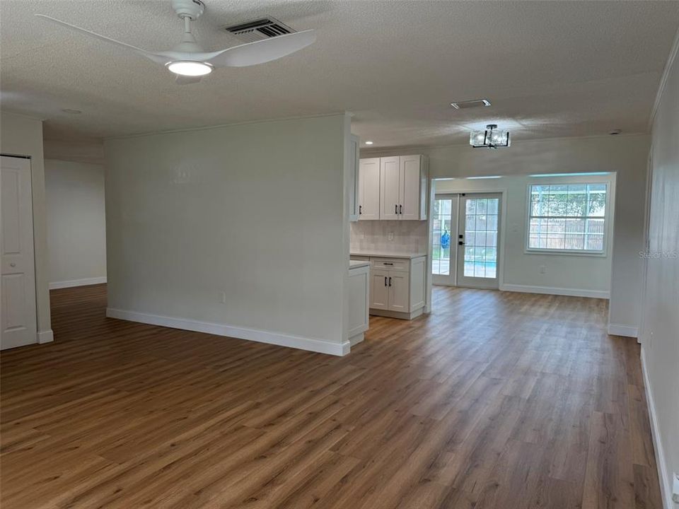 En Venta: $599,900 (3 camas, 2 baños, 1760 Pies cuadrados)