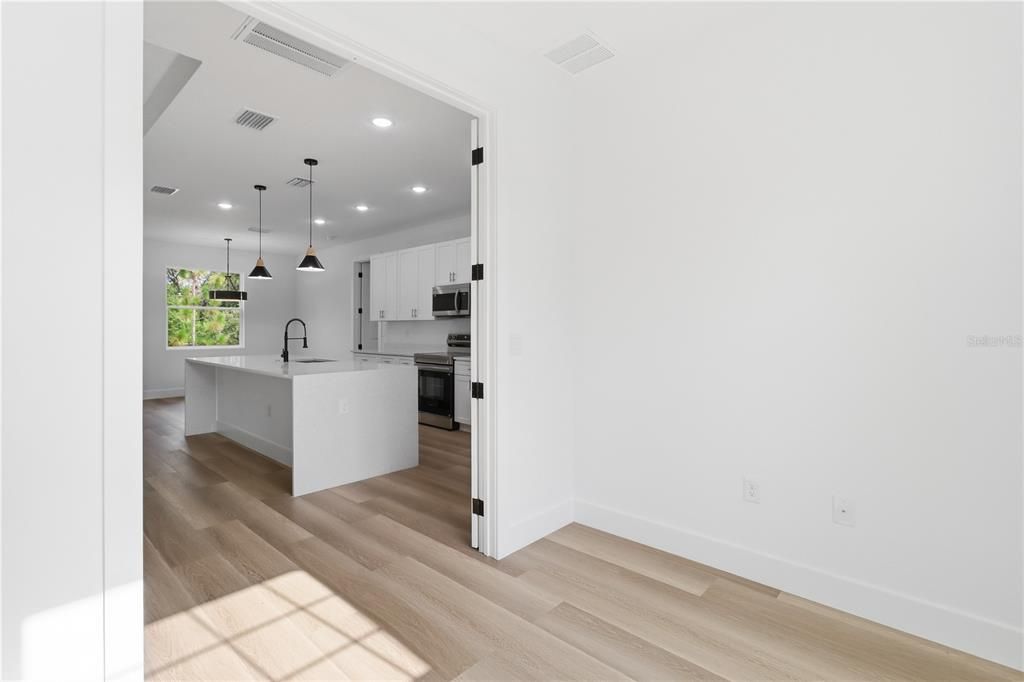 En Venta: $279,000 (3 camas, 2 baños, 1616 Pies cuadrados)