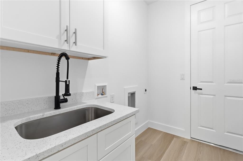 En Venta: $279,000 (3 camas, 2 baños, 1616 Pies cuadrados)