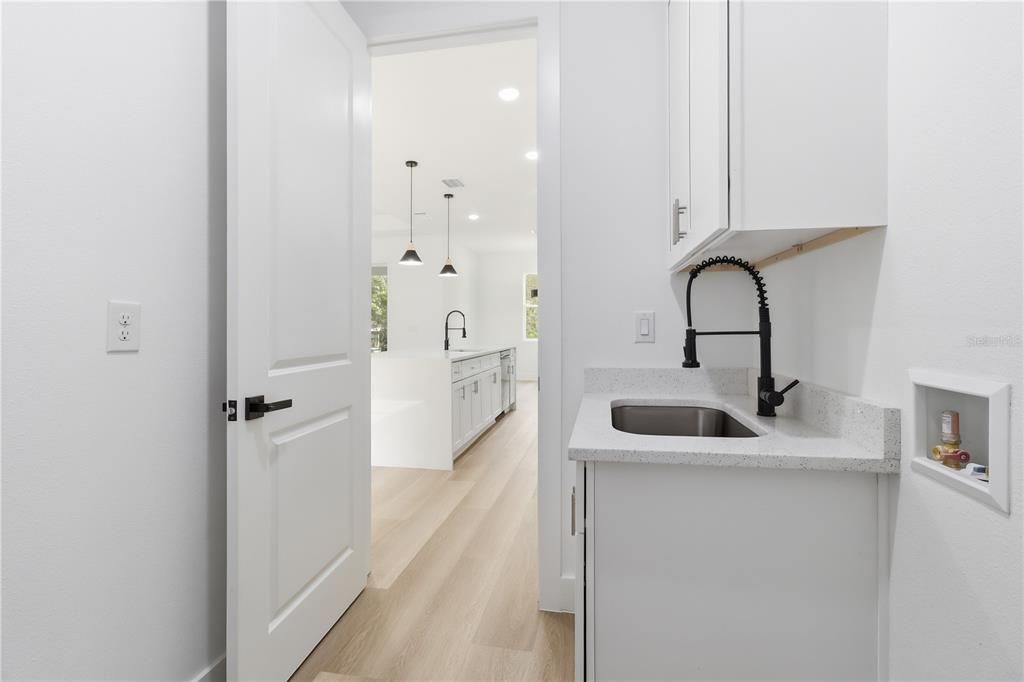 En Venta: $279,000 (3 camas, 2 baños, 1616 Pies cuadrados)