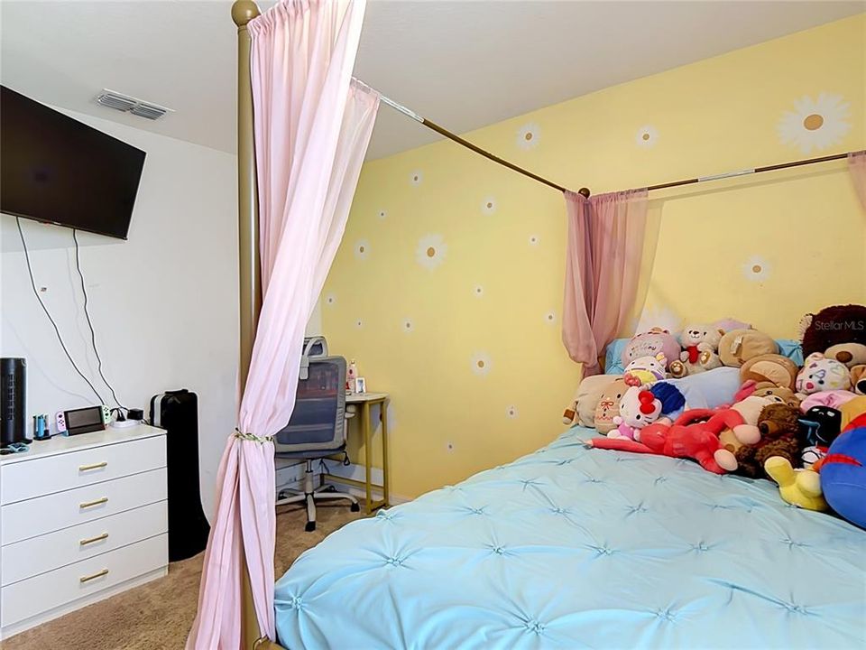 На продажу: $255,000 (3 спален, 2 ванн, 1563 Квадратных фут)