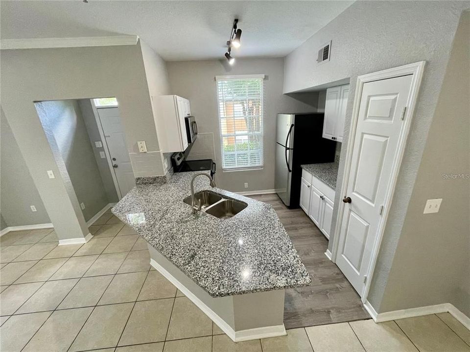 For Rent: $1,795 (2 beds, 2 baths, 1051 Square Feet)