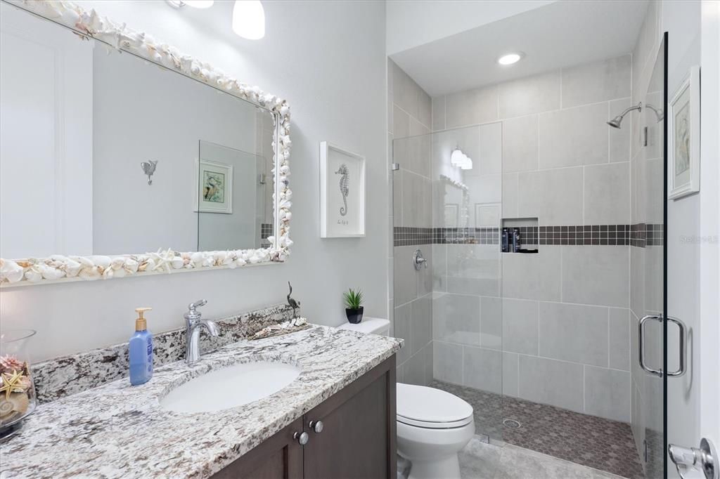На продажу: $785,000 (3 спален, 3 ванн, 2570 Квадратных фут)