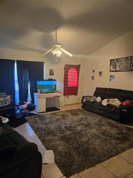For Sale: $189,900 (3 beds, 2 baths, 1361 Square Feet)