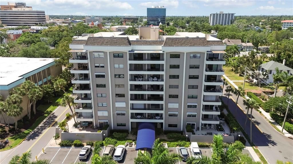 For Rent: $2,500 (2 beds, 2 baths, 1280 Square Feet)