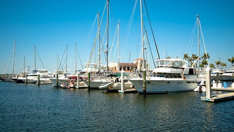 For Rent: $2,500 (2 beds, 2 baths, 1280 Square Feet)