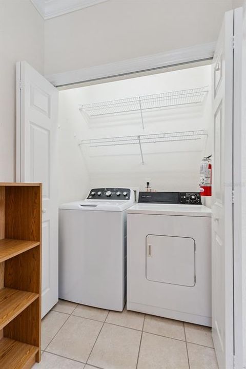 For Sale: $159,900 (2 beds, 2 baths, 1017 Square Feet)
