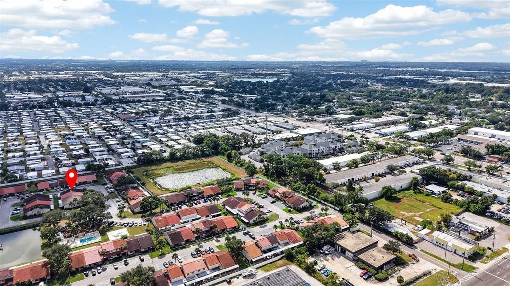 На продажу: $249,000 (2 спален, 2 ванн, 1086 Квадратных фут)