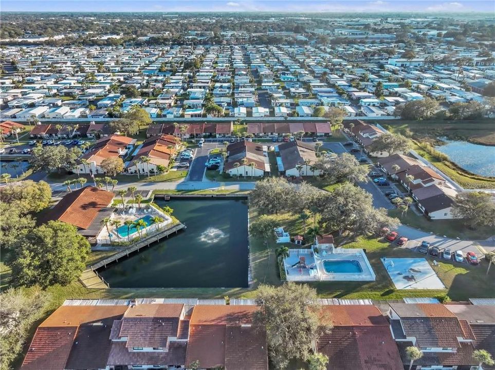 На продажу: $249,000 (2 спален, 2 ванн, 1086 Квадратных фут)