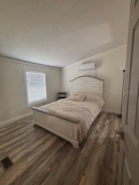 For Sale: $149,900 (3 beds, 2 baths, 920 Square Feet)