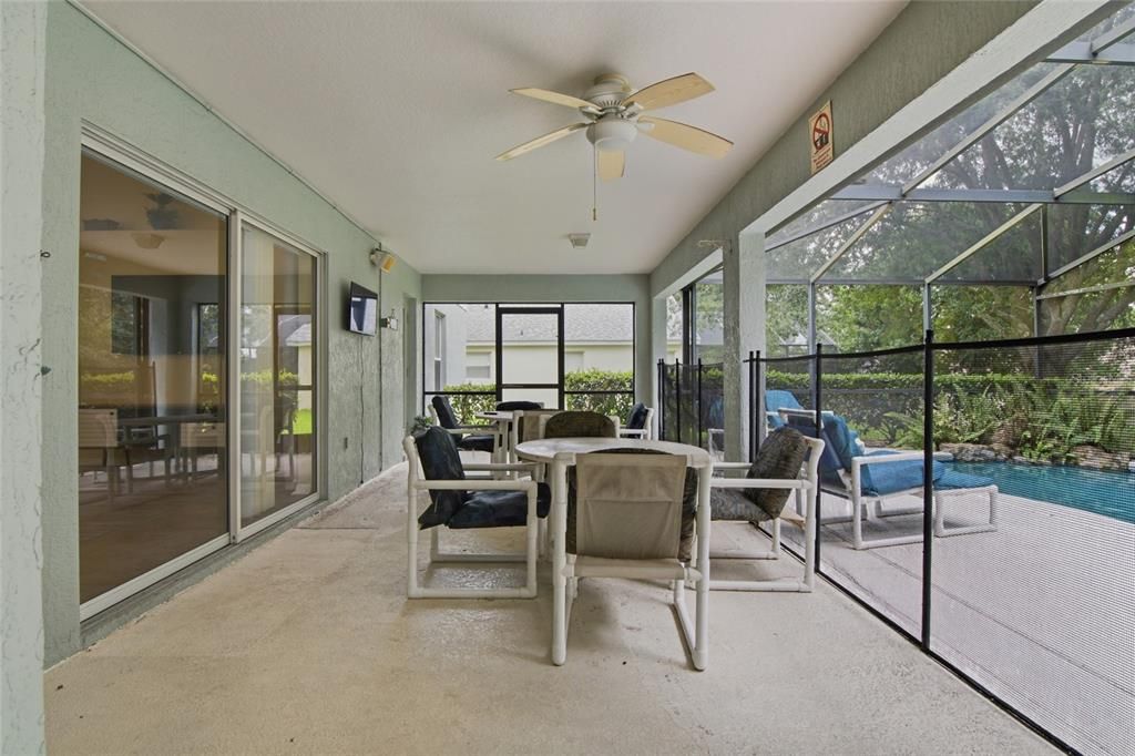 Active With Contract: $409,900 (4 beds, 2 baths, 1856 Square Feet)