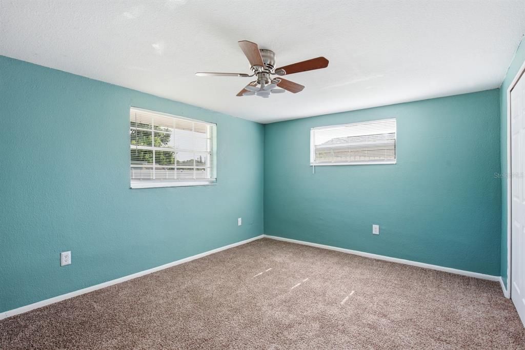 En Venta: $259,900 (3 camas, 2 baños, 1307 Pies cuadrados)