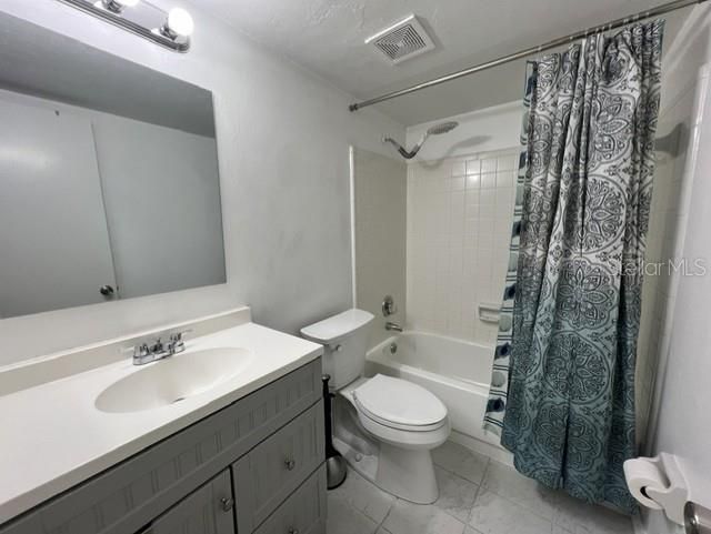 For Rent: $1,300 (2 beds, 2 baths, 1070 Square Feet)