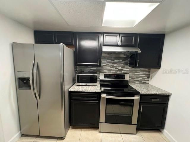For Rent: $1,300 (2 beds, 2 baths, 1070 Square Feet)