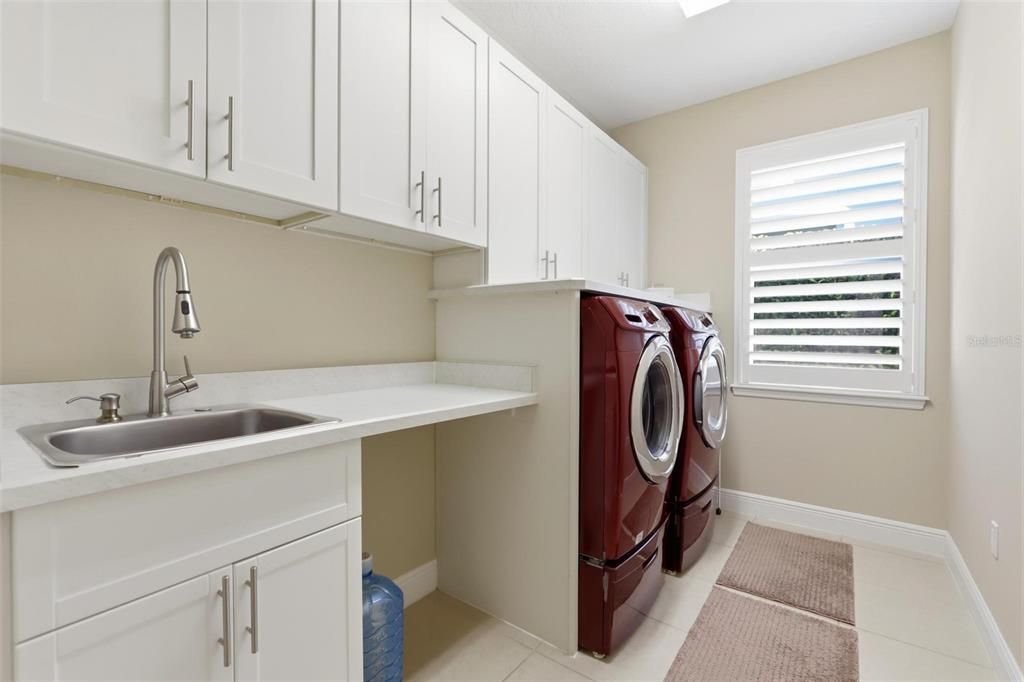 For Sale: $515,000 (3 beds, 3 baths, 2828 Square Feet)