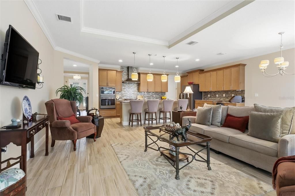For Sale: $515,000 (3 beds, 3 baths, 2828 Square Feet)