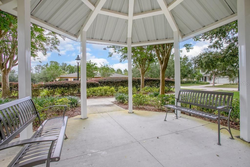 For Sale: $515,000 (3 beds, 3 baths, 2828 Square Feet)