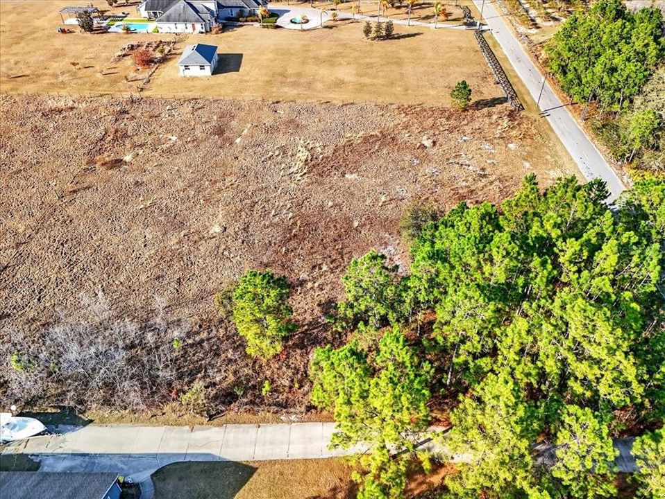 На продажу: $109,900 (0.88 acres)