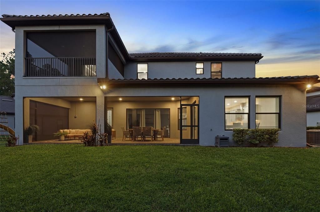 En Venta: $1,100,000 (5 camas, 5 baños, 4535 Pies cuadrados)
