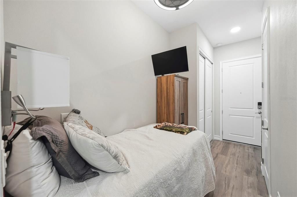 En Venta: $1,100,000 (5 camas, 5 baños, 4535 Pies cuadrados)