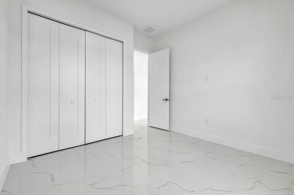 Под контрактом: $325,000 (3 спален, 2 ванн, 1478 Квадратных фут)