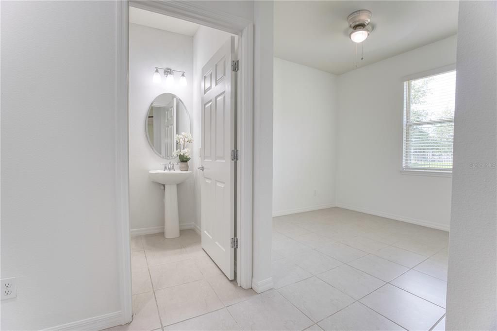 For Rent: $2,900 (4 beds, 2 baths, 2612 Square Feet)