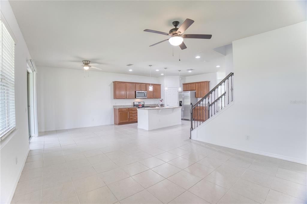 For Rent: $2,900 (4 beds, 2 baths, 2612 Square Feet)