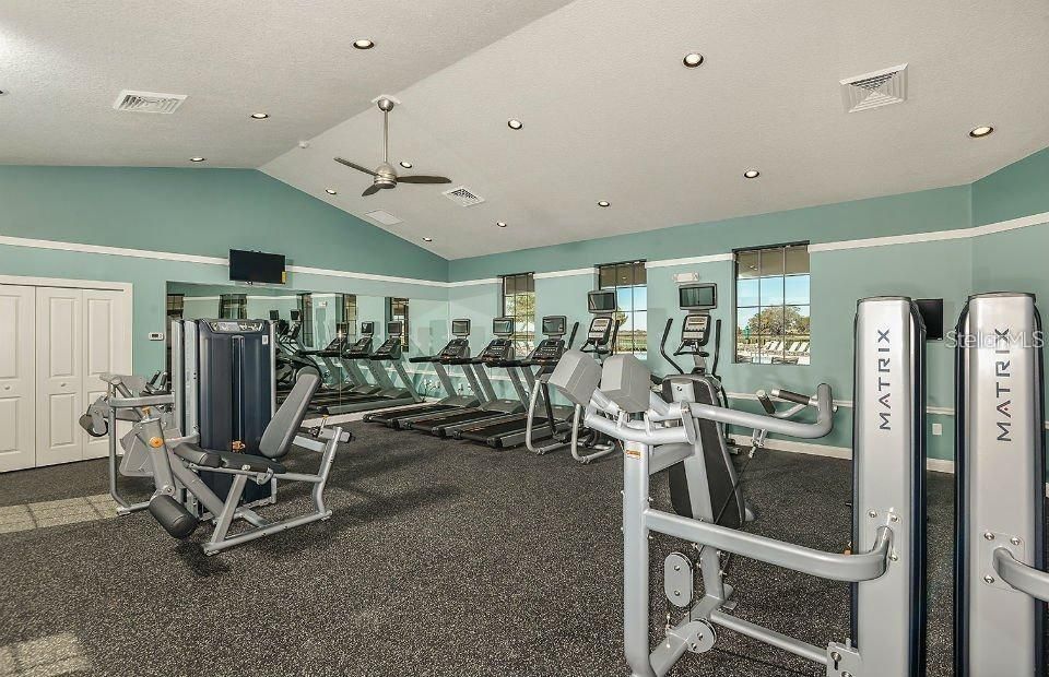 For Rent: $2,900 (4 beds, 2 baths, 2612 Square Feet)