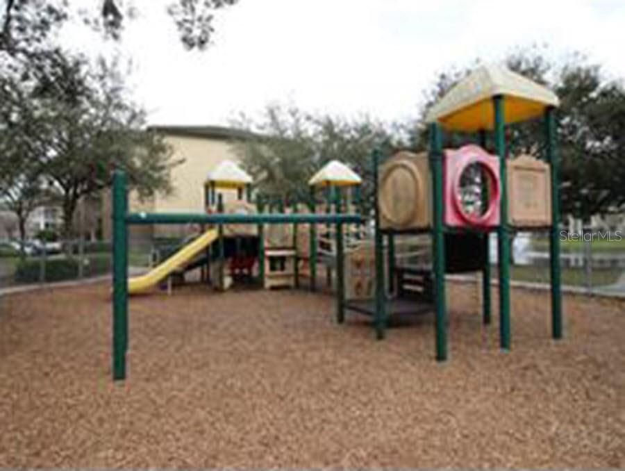 Active With Contract: $118,000 (1 beds, 1 baths, 749 Square Feet)