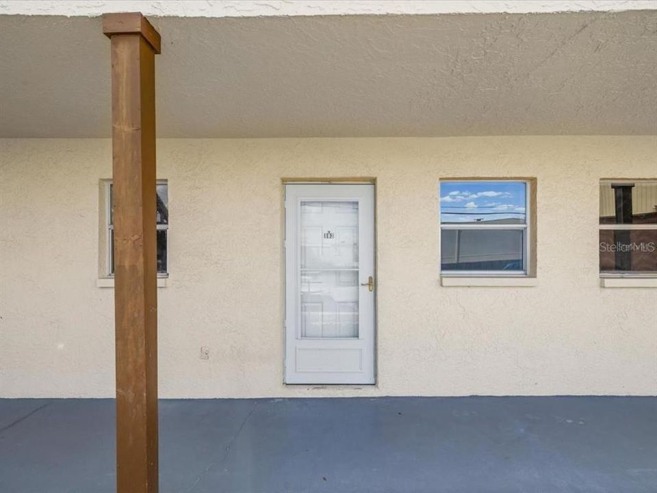 En Venta: $89,900 (1 camas, 1 baños, 708 Pies cuadrados)