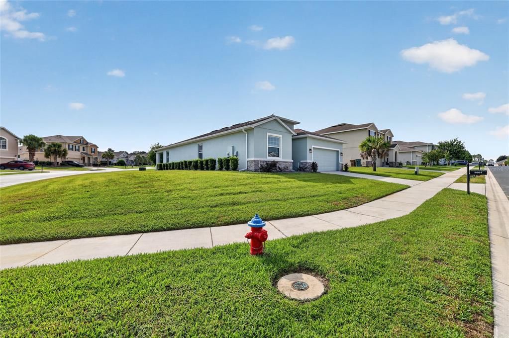 For Sale: $340,000 (4 beds, 2 baths, 2053 Square Feet)