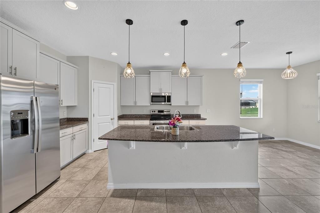 For Sale: $340,000 (4 beds, 2 baths, 2053 Square Feet)